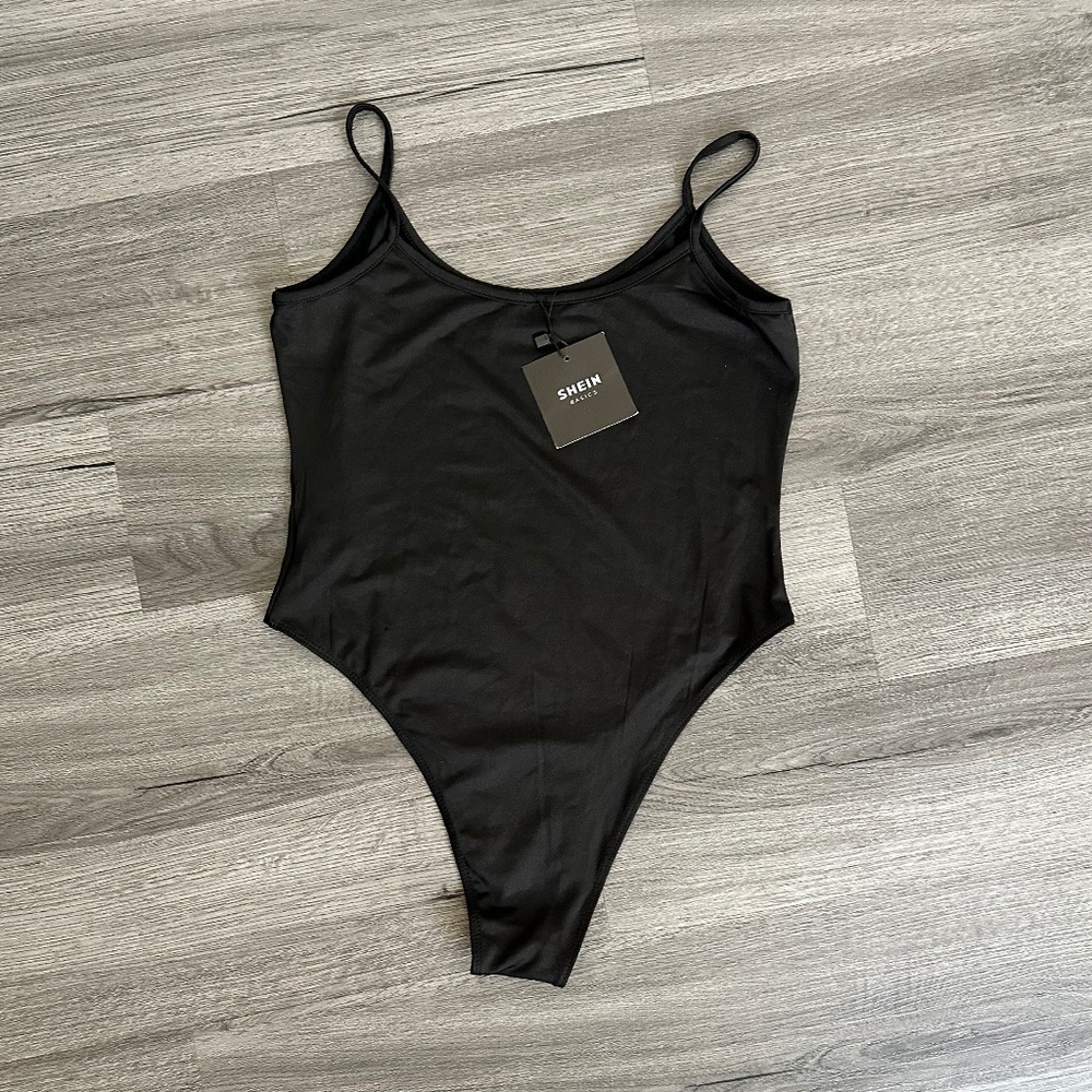 SHEIN Black Spaghetti Strap Bodysuit - Picture 2 of 8
